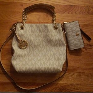 Used Michael Kors Bag and Wallet